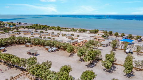 Tasman Holiday Parks - Denham Seaside - Accommodation Gladstone 0