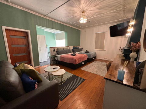 The 155 Ral Ral Avenue Stay - Accommodation Gladstone 2
