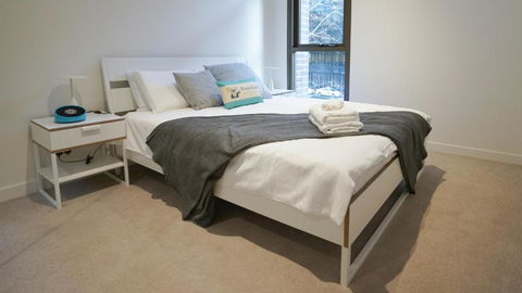 SYDNEY CBD WALK TO DARLING HARBOUR MODERN 1 BED APT NSY188 - Accommodation Gladstone 1