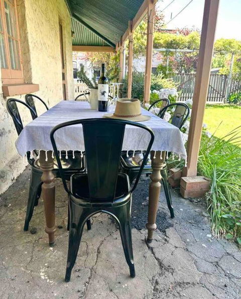 Telegraph Station Stays - Accommodation Gladstone 1