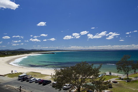 Beachpoint, Unit 401, 28 North Street - Accommodation Gladstone 0