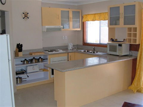 Beachs 'n Greens - Accommodation Gladstone 1