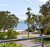 Beachside Haven - Your Perfect Oasis Home - Accommodation Gladstone