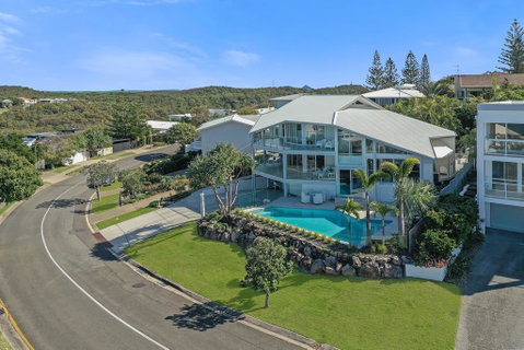 Beachside Luxury, Sunrise Beach - Accommodation Gladstone 0