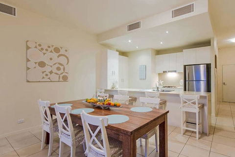 Beachside Penthouse With 360views - Accommodation Gladstone 2