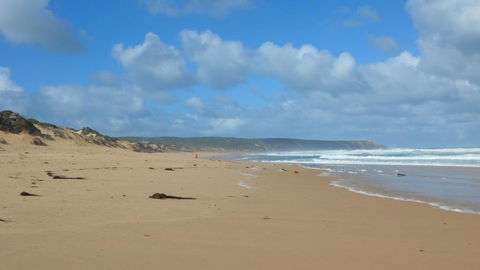 Beachwalk Cottage - Accommodation Gladstone 1