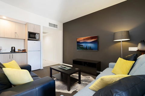 Beau Monde Apartments Newcastle - Boulevard Apartments - Accommodation Gladstone 2