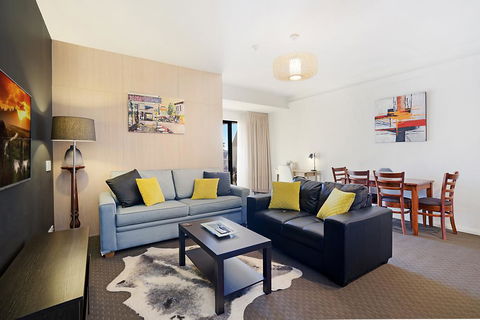 Beau Monde Apartments Newcastle - Boulevard Apartments - Accommodation Gladstone 1