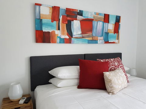 Beau Monde Apartments Newcastle - Worth Place Apartment - Accommodation Gladstone 1