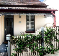 Beautiful modern historic home near Sydney harbour - Accommodation Gladstone
