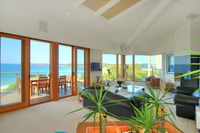 BEDARRA MOLLYMOOK BEACH