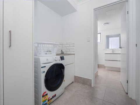 Beerburrum St, 2/22 Dicky Beach - Accommodation Gladstone 3
