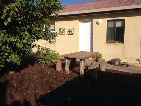 Beggs Farmstay B&B - Accommodation Gladstone 0