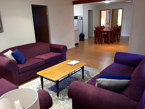 Belford Cottages - Accommodation Gladstone 2