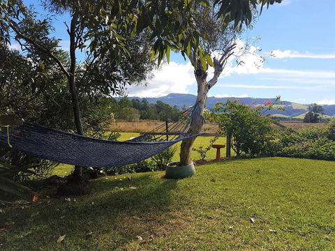 Bella Vista - Accommodation Gladstone 0