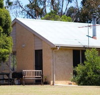 Bells Beach Cottages - Accommodation Gladstone
