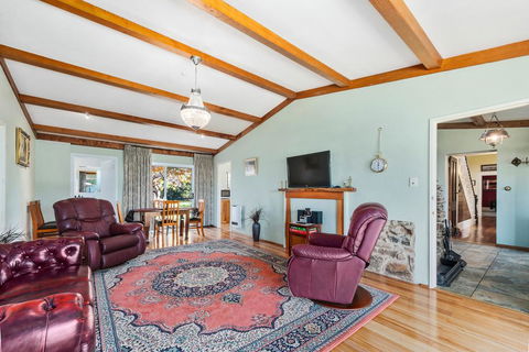 Belmont Homestead - Accommodation Gladstone 0