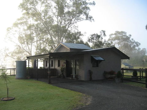 Belvoir B&B Cottages - Accommodation Gladstone 2