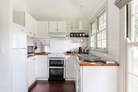 Bendooley Estate - Accommodation Gladstone 2