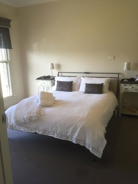 Bennett House Horsham - Accommodation Gladstone 0
