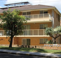 Bentley 3 - North Street - Accommodation Gladstone