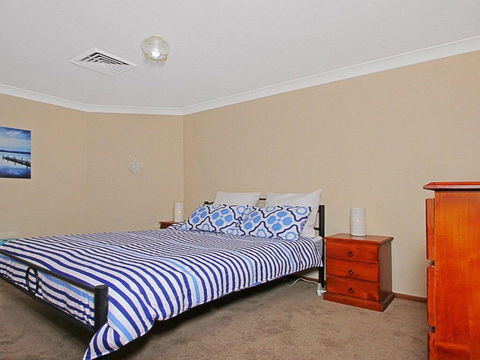 Benvenue - Resort Style With Pool - Accommodation Gladstone 2