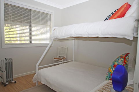 Berrara's Home Away From Home - Accommodation Gladstone 2