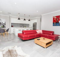 Best Central Wagga Townhouse - Accommodation Gladstone