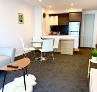 Best Located Brand New Apartment in Canberra CBD - Accommodation Gladstone