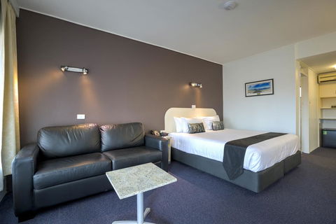 Best Western Zebra Motel - Accommodation Gladstone 2