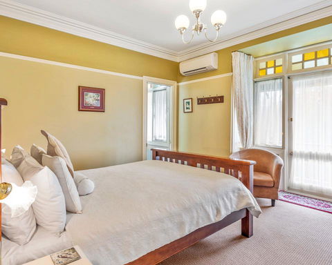 Bethany Manor Bed & Breakfast - Accommodation Gladstone 1