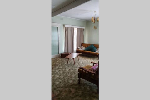 Betty's Place - Accommodation Gladstone 2