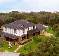 Big Grove Bed  Breakfast - Accommodation Gladstone