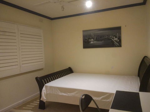 Big Room 12km To City Near Boxhill, Melbourne - Accommodation Gladstone 0