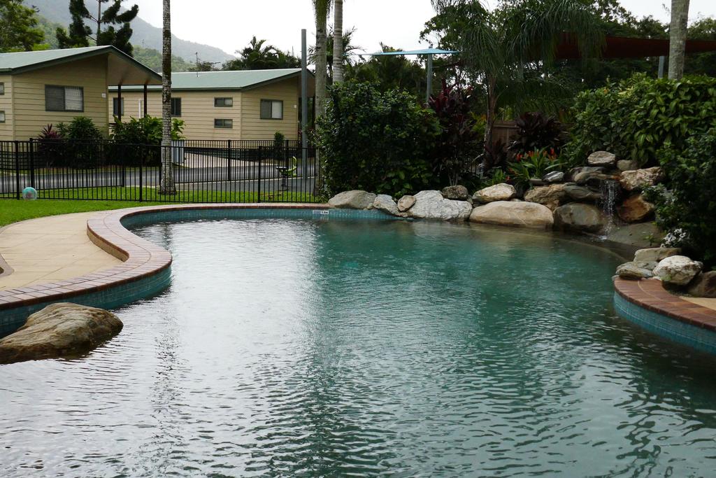 Redlynch QLD Accommodation Gladstone