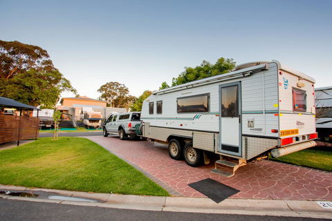 BIG4 Melbourne Holiday Park - Accommodation Gladstone 2