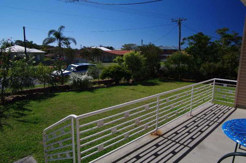 Billy's On Main, 44 Main Street - Accommodation Gladstone 3