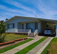 Billy's on Main 44 Main Street - Accommodation Gladstone
