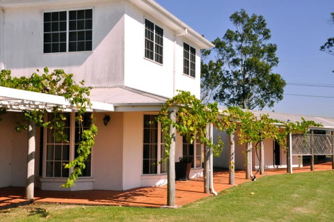 Bimbadgen - Accommodation Gladstone 1