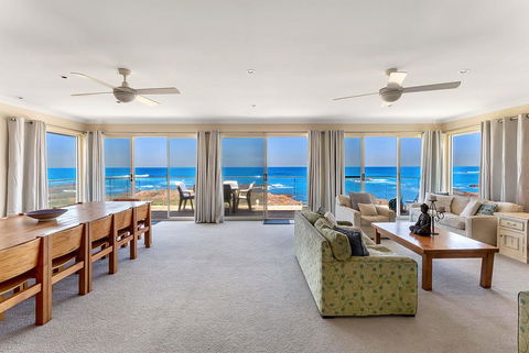 Birubi Lane 4 - Anna Bay - Accommodation Gladstone 1