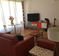 Black Cat Retreat holiday home - Accommodation Gladstone