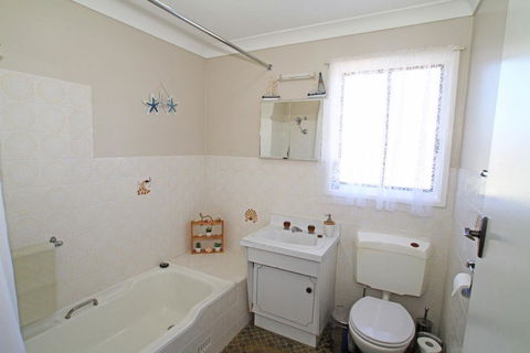 Blissful Paradise At Sussex Inlet - Accommodation Gladstone 2