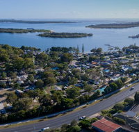 Blue Dolphin Holiday Resort - Accommodation Gladstone