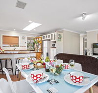 Blue Haze - air conditioned comfort - Accommodation Gladstone
