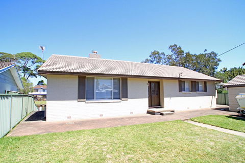Blue Lagoon - Waterfront - Accommodation Gladstone 1
