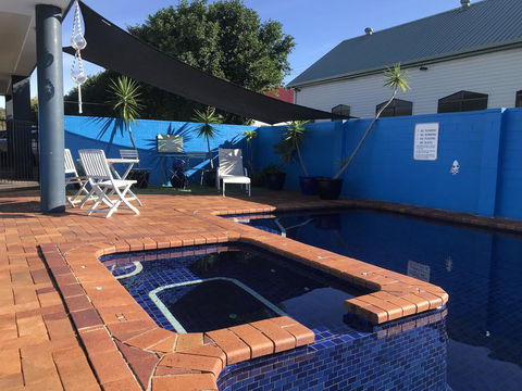 Blue Pelican Motel - Accommodation Gladstone 2