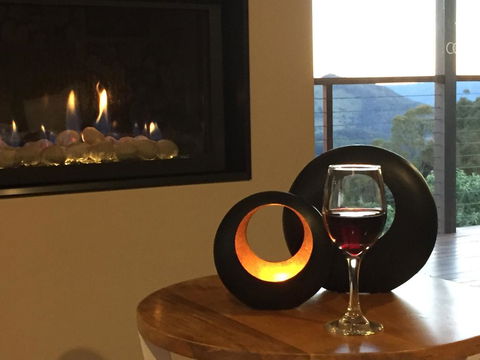 Blue Summit Cottages - Accommodation Gladstone 0