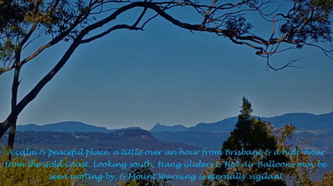 Blue With A View - Accommodation Gladstone 2
