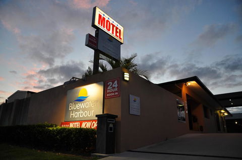 Bluewater Harbour Motel - Accommodation Gladstone 0