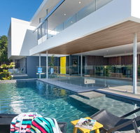 Bluey's Beach House - 5 Bedroom - Accommodation Gladstone